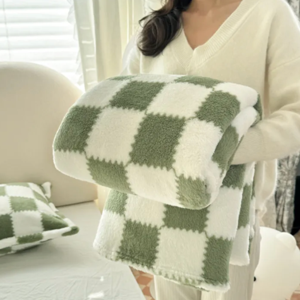 Kunstfell-Plaid im Blockdesign 100x150 bis 200x230 cm – Kuschelige Tagesdecke als Bettüberwurf