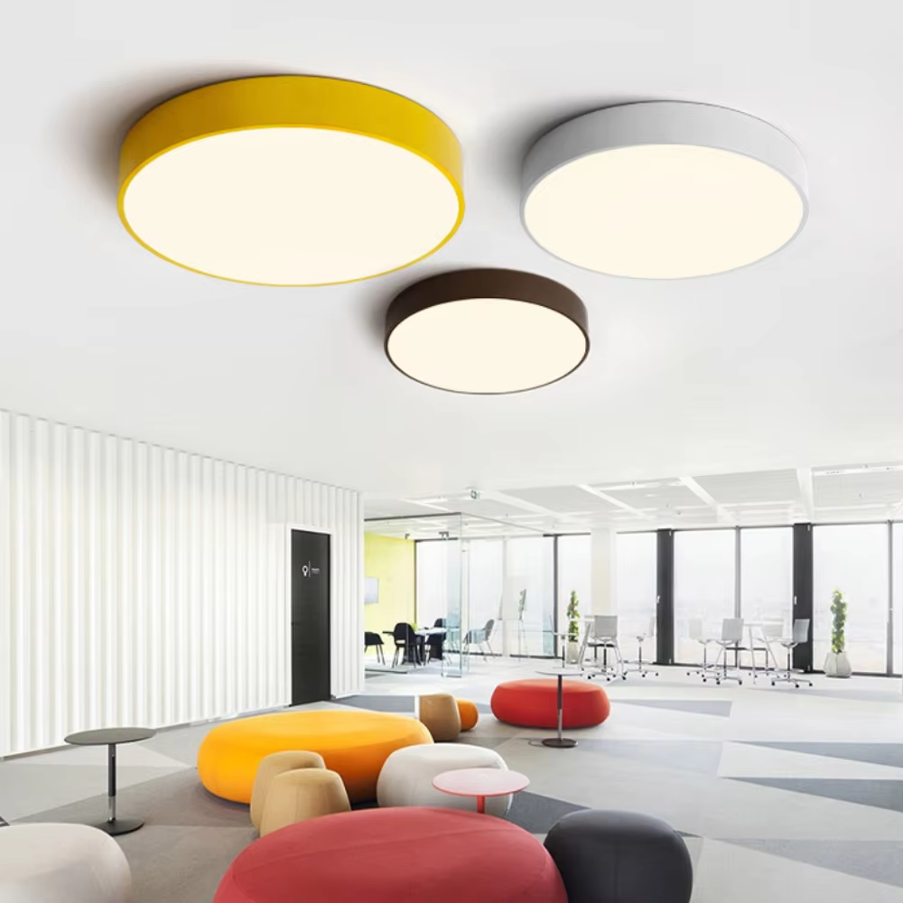 Flache Runde LED Deckenleuchte für Wohnzimmer & Schlafzimmer - Moderne Aufbauleuchte mit Modernem Design