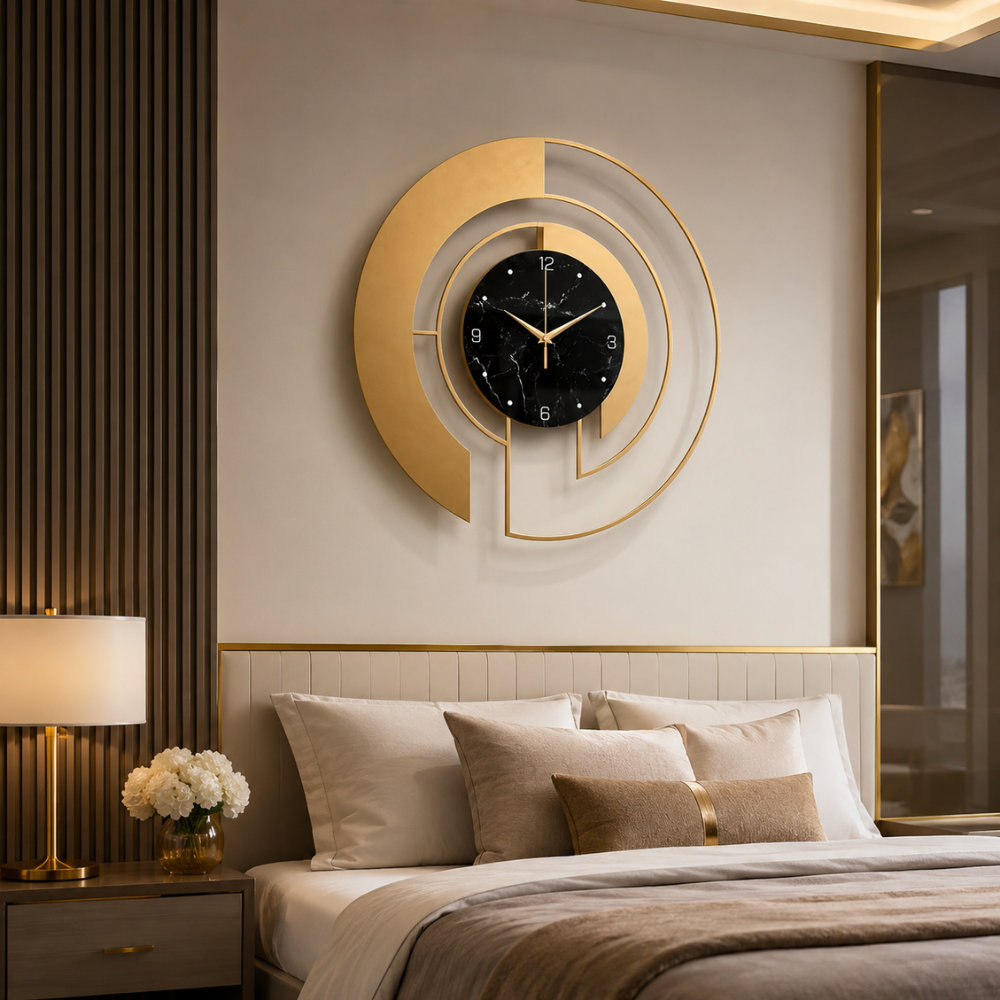 Moderne Metall Wanduhr in Glasoptik – Runde Designer Uhr mit geometrischem Muster & leisem Uhrwerk für Wohnzimmer