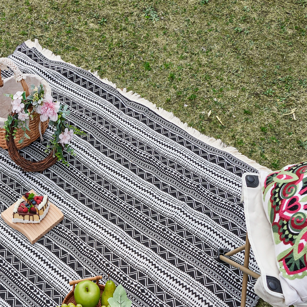 Boho Picknickdecke Outdoor Gewebte Stranddecke Schwarz Weiß mit Streifenmuster für Camping Garten Reise