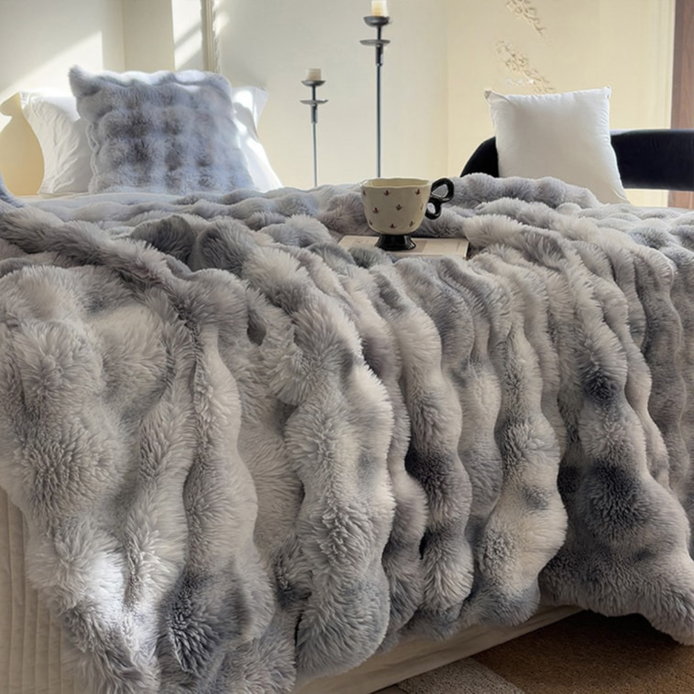Luxuriöse Webpelz Kuscheldecke - Flauschige und stilvolle Bettüberdecke für Zuhause