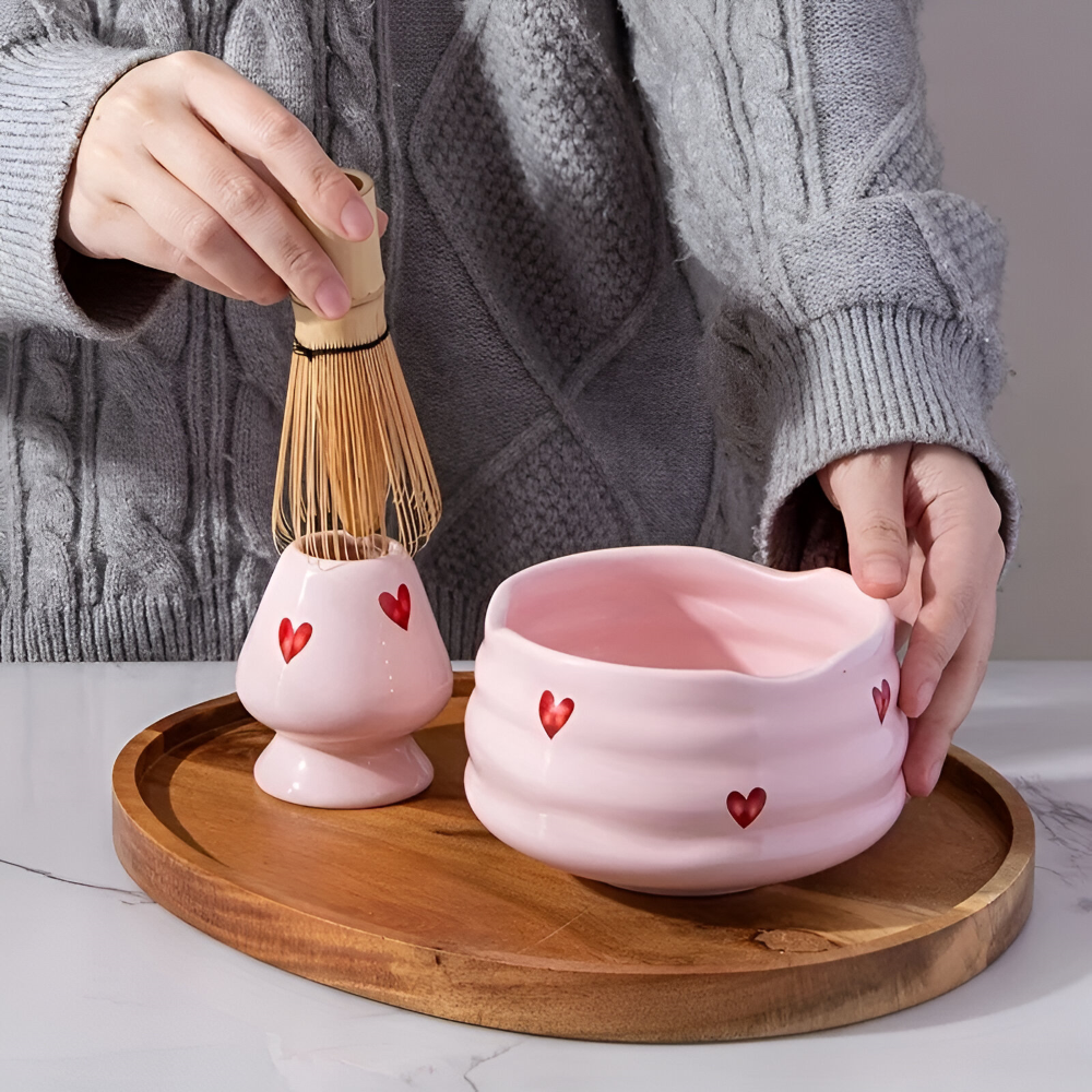 5-teiliges Matcha Set Rosa Herz – Japanisches Teeset mit Schale, Bambusbesen, Halter & Sieb