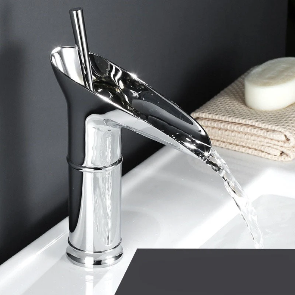 Brassélia Luxus Waschtischarmatur Gold - Wasserfall Armatur Hohe Mischbatterie für Waschbecken