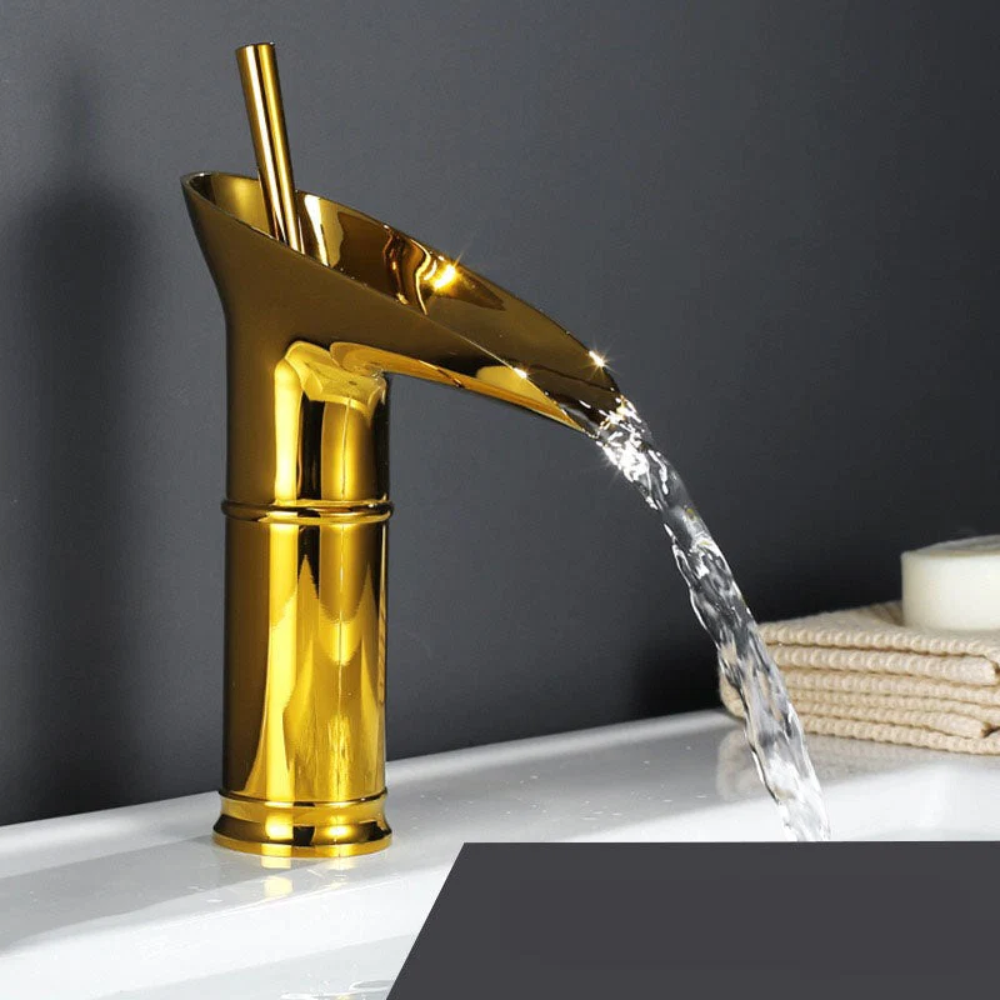 Brassélia Luxus Waschtischarmatur Gold - Wasserfall Armatur Hohe Mischbatterie für Waschbecken