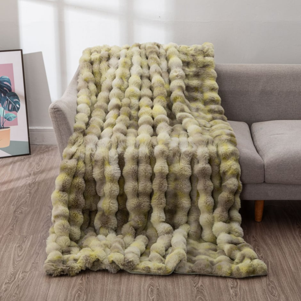 Weiche Kunstfell Decke im angesagten Design - Wärmende Langhaar Plüschoase für gemütliche Stunden