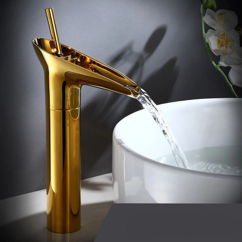 Brassélia Luxus Waschtischarmatur Gold - Wasserfall Armatur Hohe Mischbatterie für Waschbecken