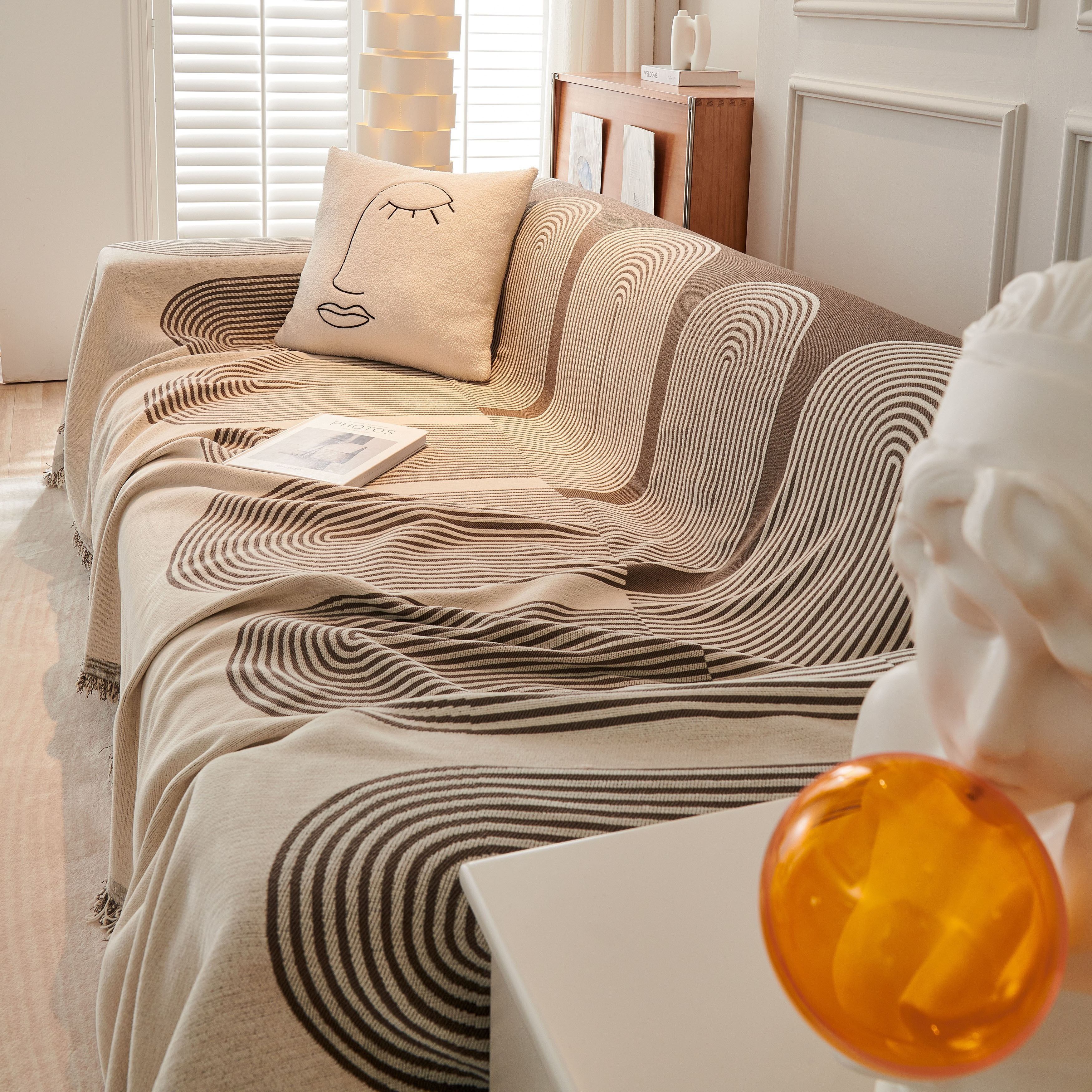 Boho Sofabezug Chenille – Rutschfeste Sofadecke mit Fransen für Couch, Sofa & Wohnzimmer