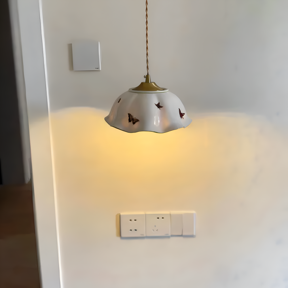 ChicBliss Pendelleuchte - Charmanter Schmetterling Keramik LED Hängelampe