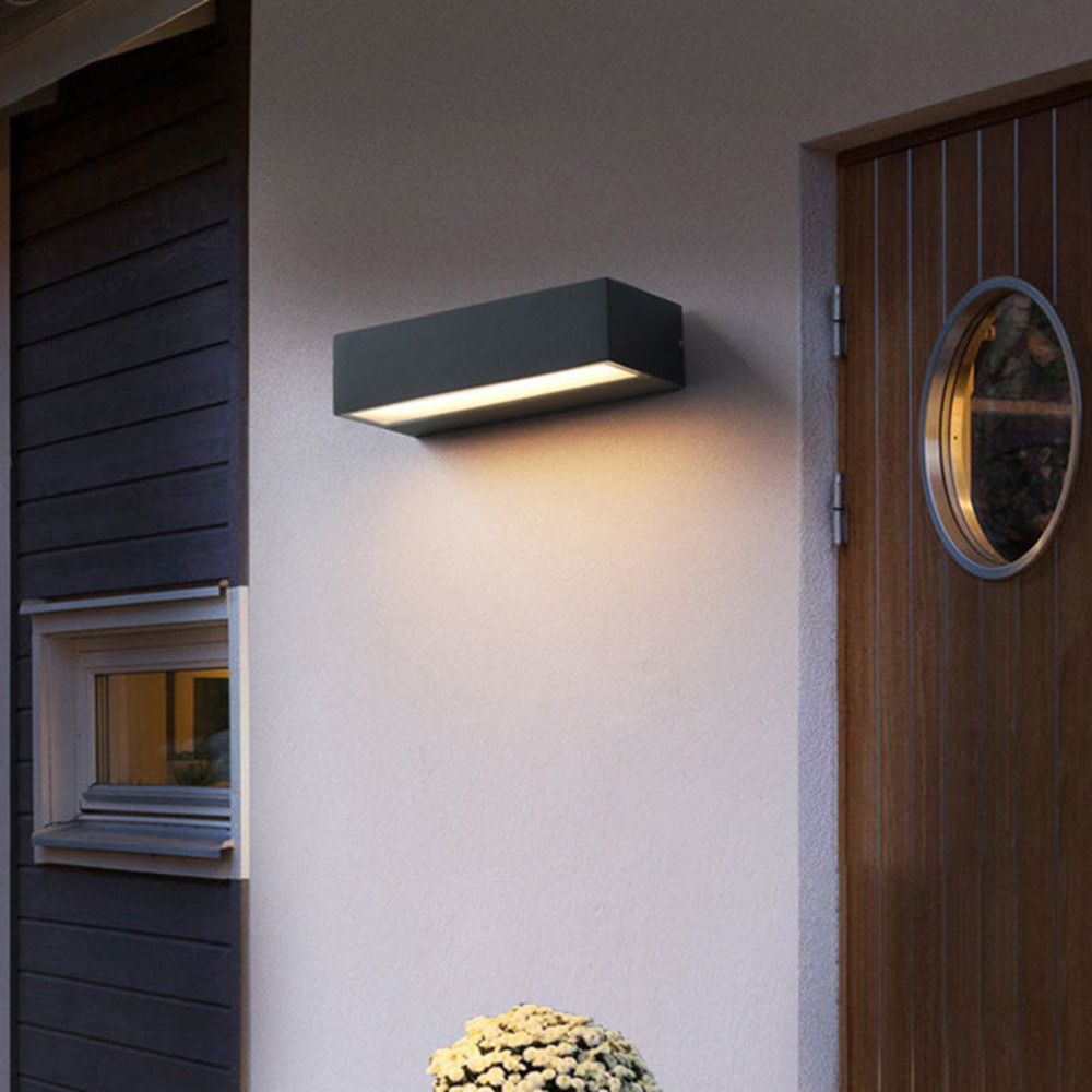 Zeitgenössische Wasserdichte Aluminium LED Wandleuchte für Außenbereiche