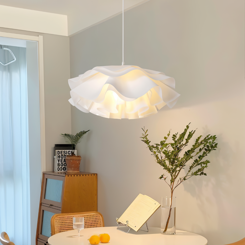 CorollaFlash Pendelleuchte – Elegante Designer-Hängelampe mit Blütenblatt-Optik