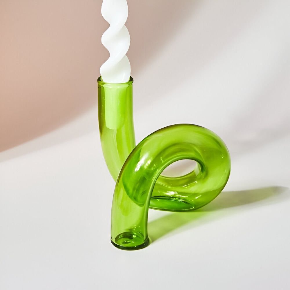 Elegante Glasvase mit integriertem Kerzenhalter für stilvolle Tischdekoration
