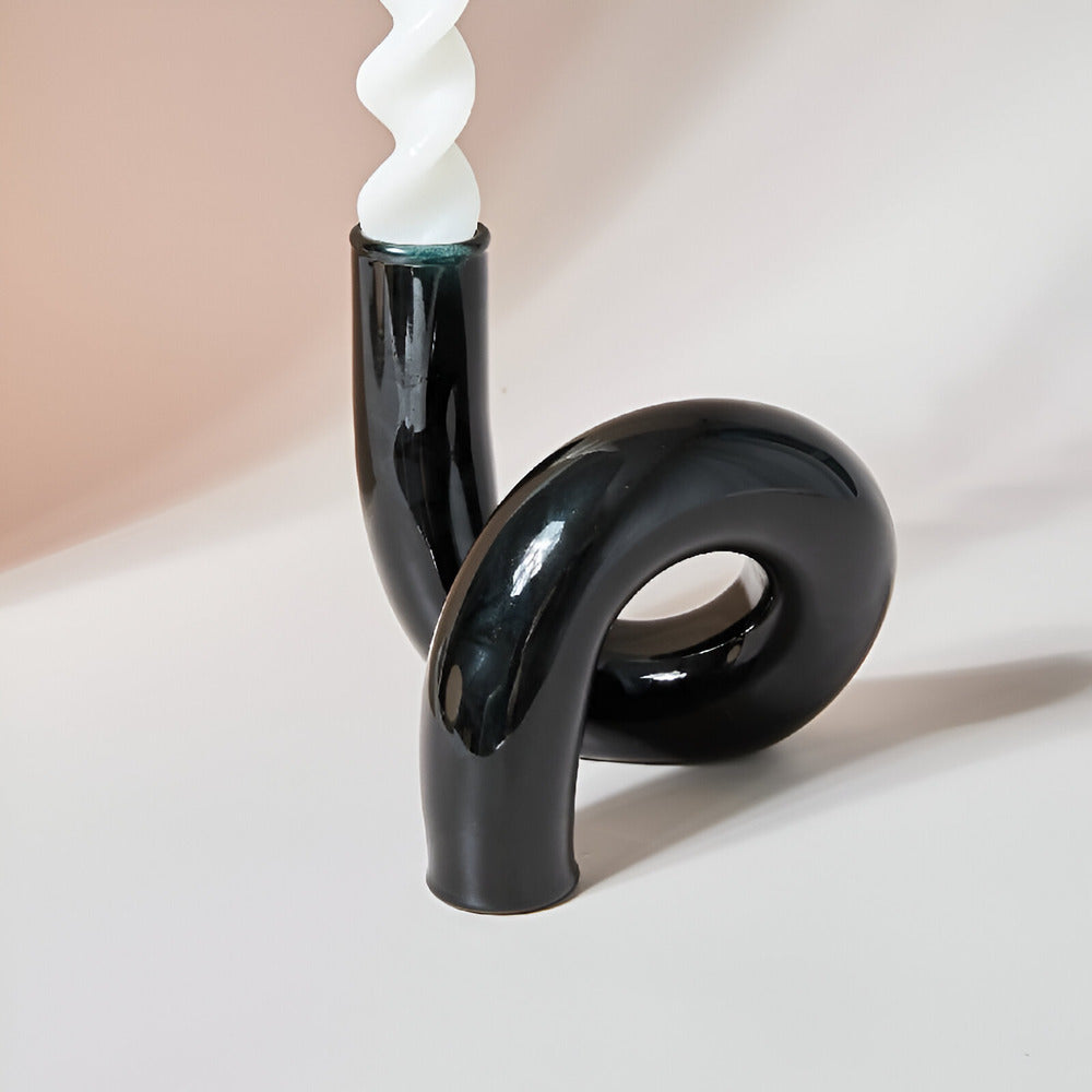 Elegante Glasvase mit integriertem Kerzenhalter für stilvolle Tischdekoration