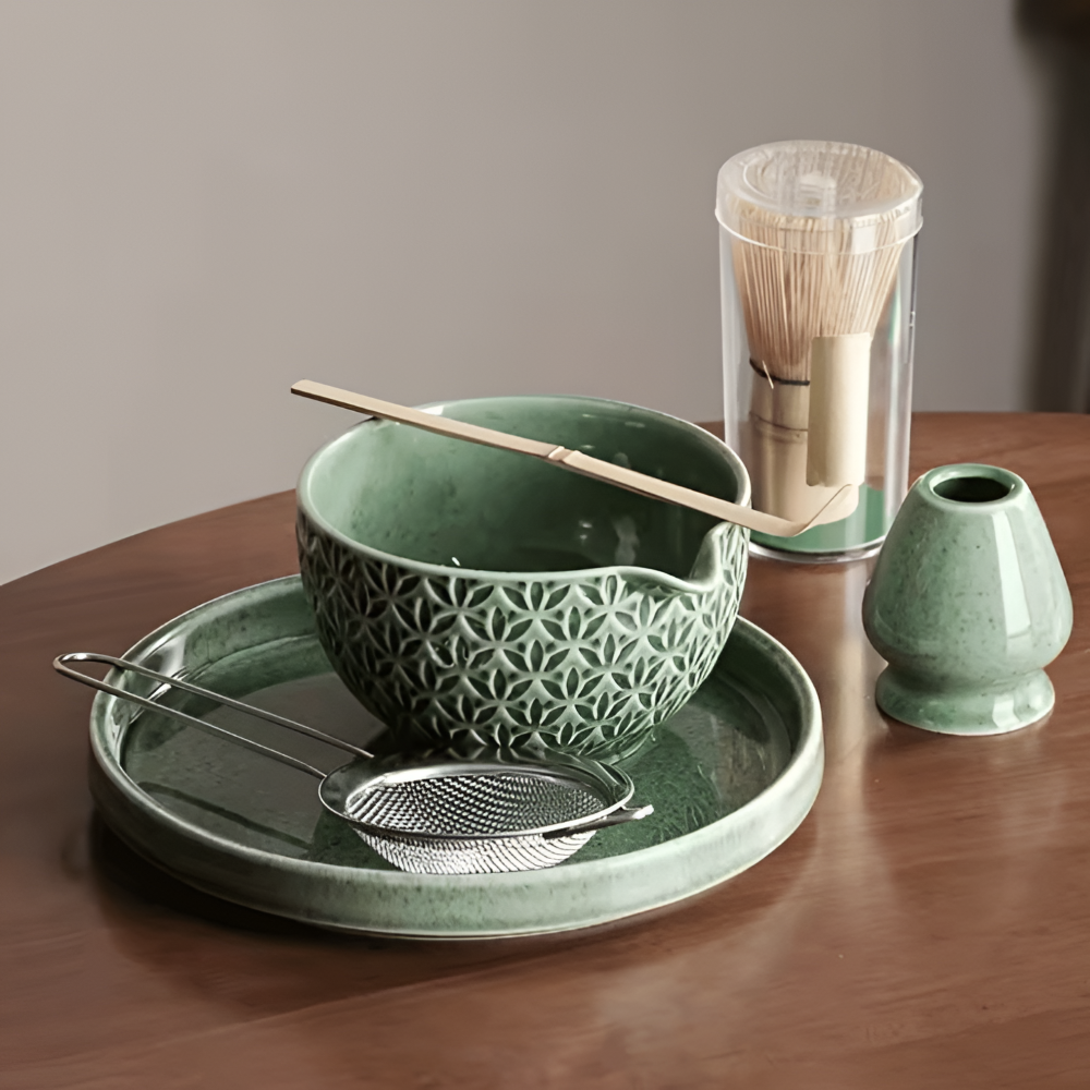 Elegantes Matcha Tee Set Grün - Japanisches Teezeremonie Set aus Keramik & Bambus – Matcha Schale (500ml), Besen & Sieb, 5/6-teilig