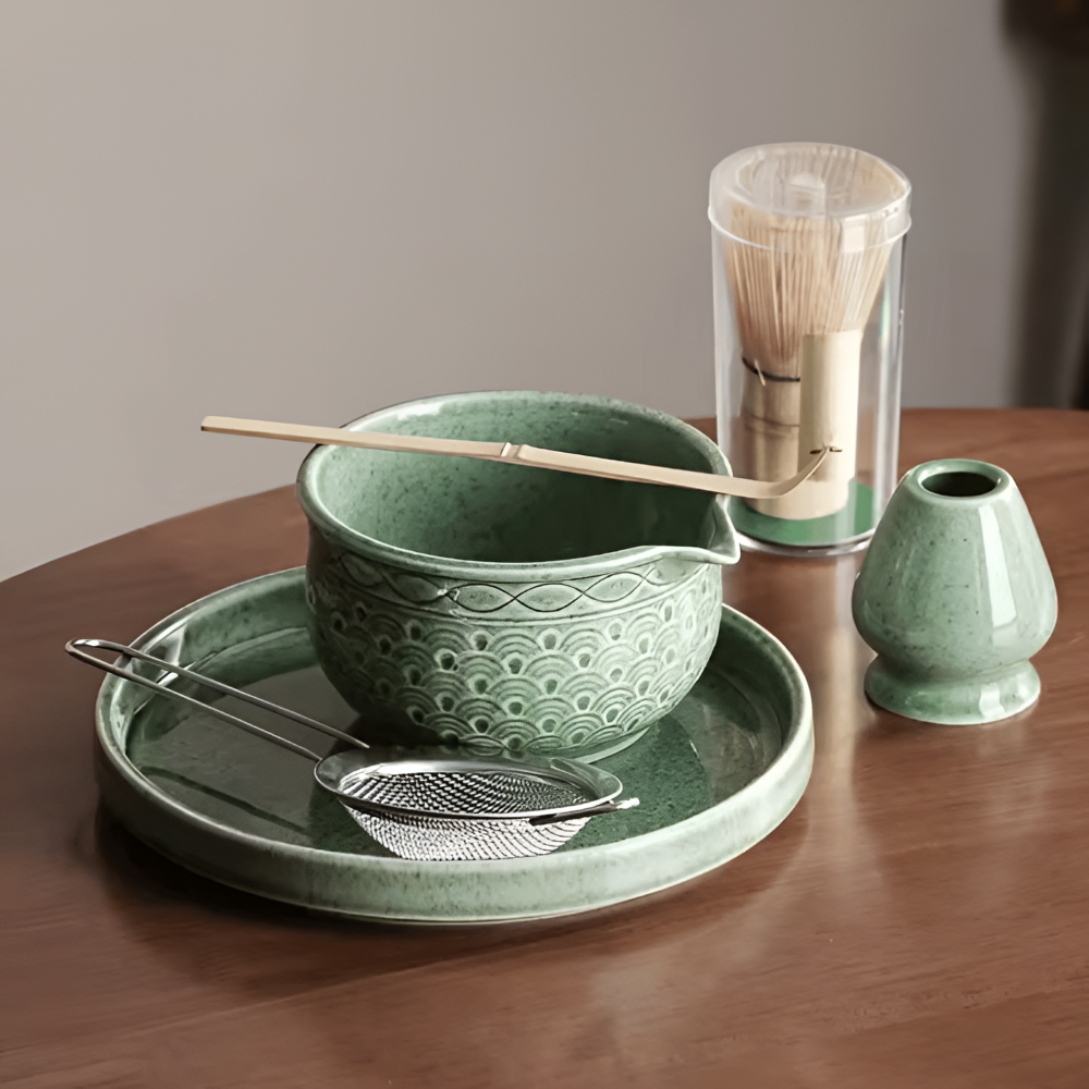 Elegantes Matcha Tee Set Grün - Japanisches Teezeremonie Set aus Keramik & Bambus – Matcha Schale (500ml), Besen & Sieb, 5/6-teilig