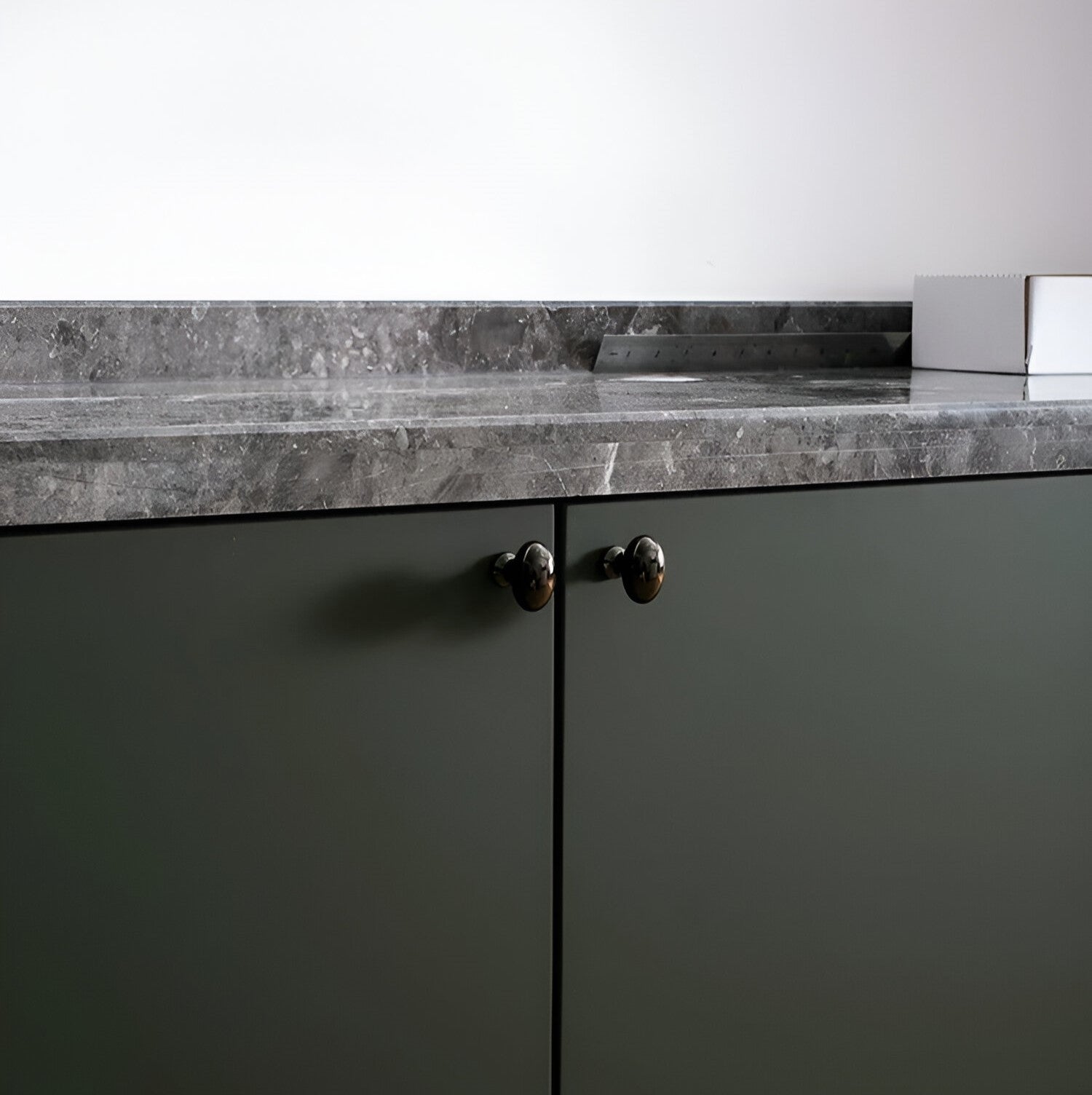 Elegante Massive Messing Schrankknöpfe - Premium Italienische Handwerkskunst