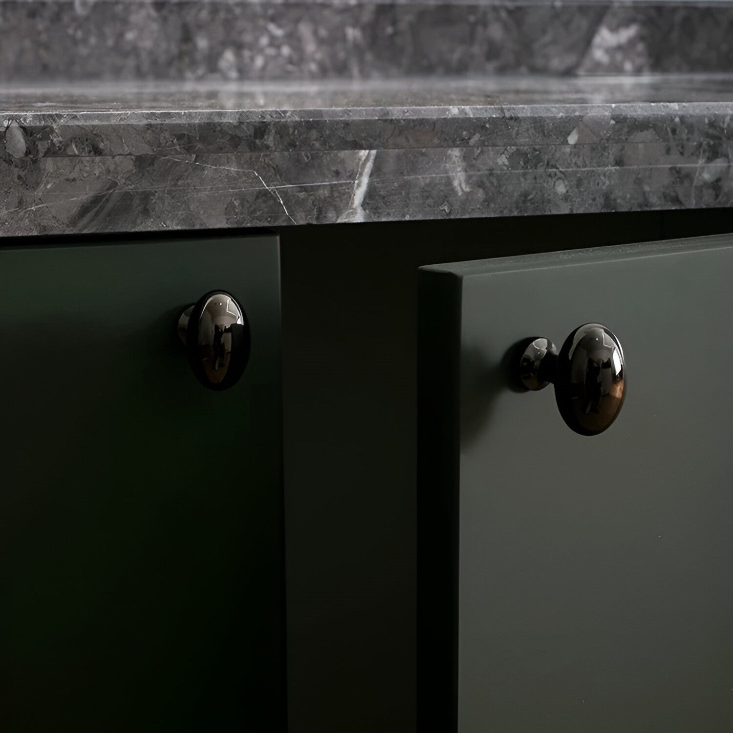 Elegante Massive Messing Schrankknöpfe - Premium Italienische Handwerkskunst