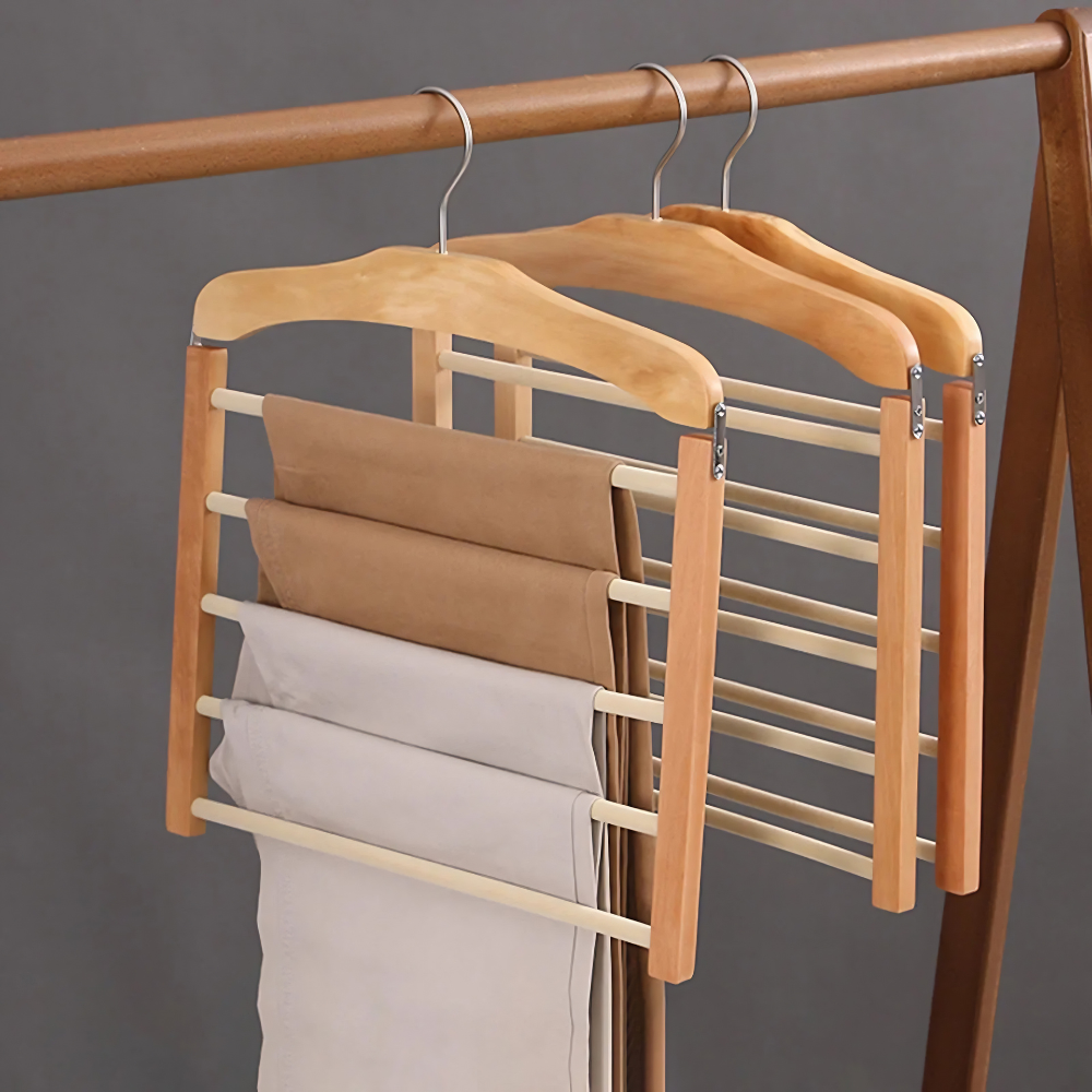 Eleganter Holz-Kleiderbügel - Stilvolles Massivholz Design für Ihre Garderobe