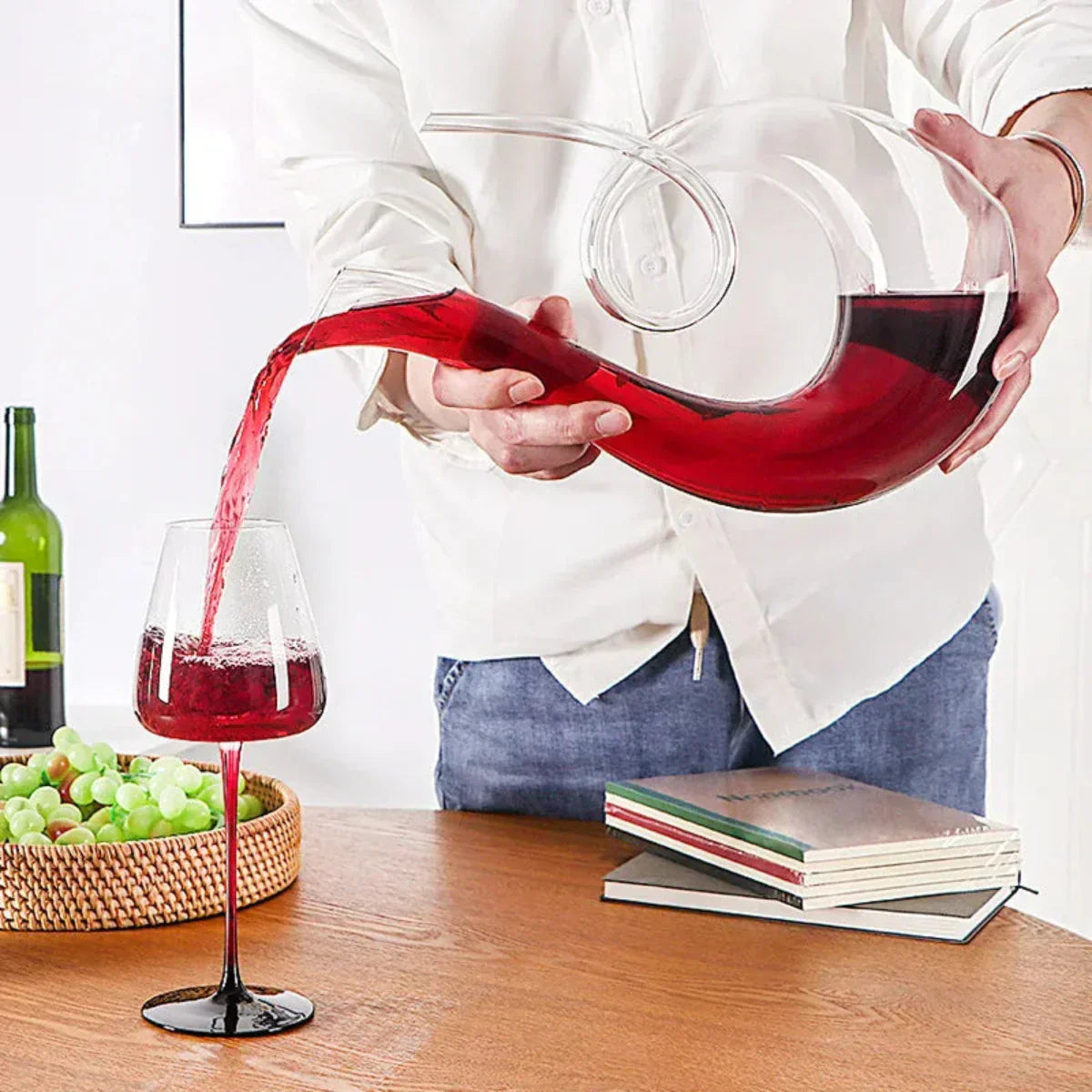 Eleganter Weindekanter - Handgefertigtes Bleifreies Kristall für 750 ml | Stilvolles Weinaccessoire 5