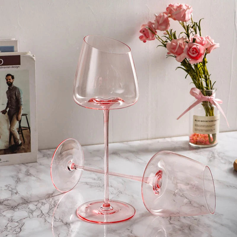 Elegantes 2er Set Rosa Kristall-Weingläser - Handgeblasen mit Kreativem Design für Festliche Anlässe 1