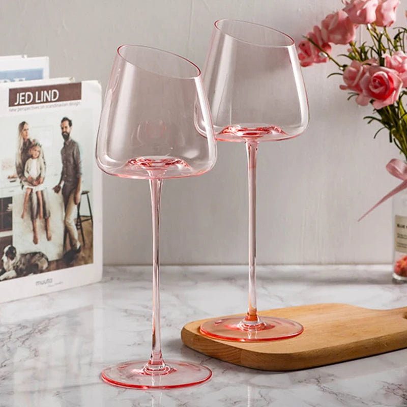 Elegantes 2er Set Rosa Kristall-Weingläser - Handgeblasen mit Kreativem Design für Festliche Anlässe 2