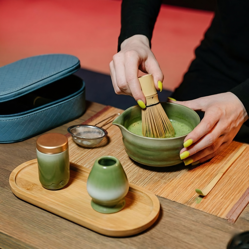 Elegantes Matcha Starter Set - Kompakte Reiseausstattung mit Zeremoniellem Matcha für Unterwegs