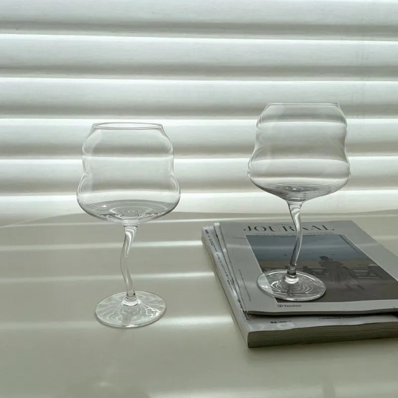 Elegantes Retro Weinglas - Gebogenes Glas für Cocktail, Whisky und Kaffee 1