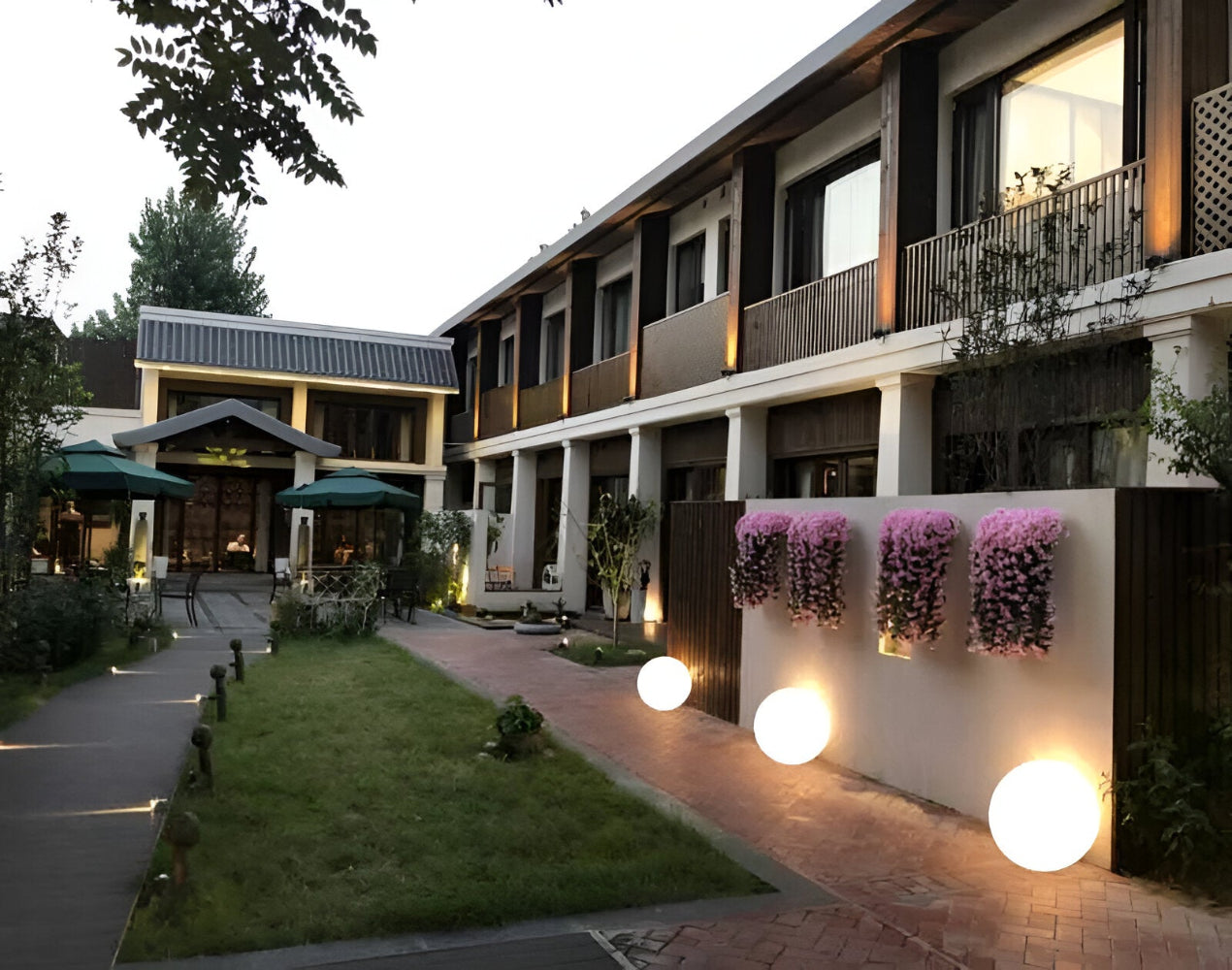 LED Gartenkugeln mit 16 Farben – Wasserdichte IP65 Deko-Leuchten für Außenbereich