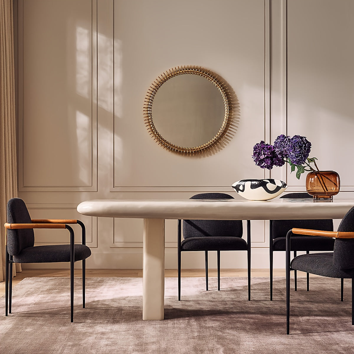 Handgefertigte Braune Glasvase – Mundgeblasene Runde Deko-Vase für Wohnzimmer & Büro