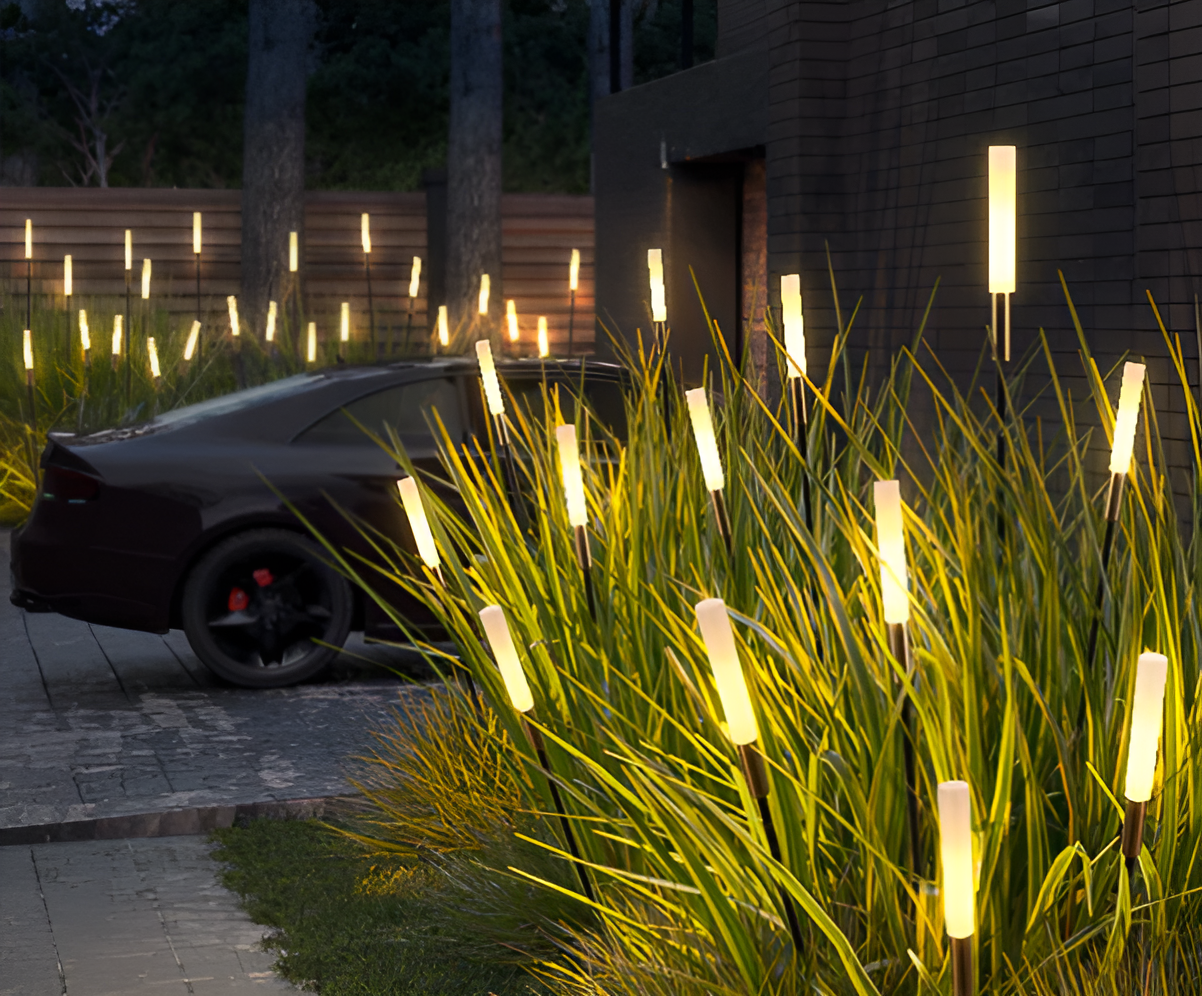 AuraShine - Moderne solarbetriebene Außenlampen