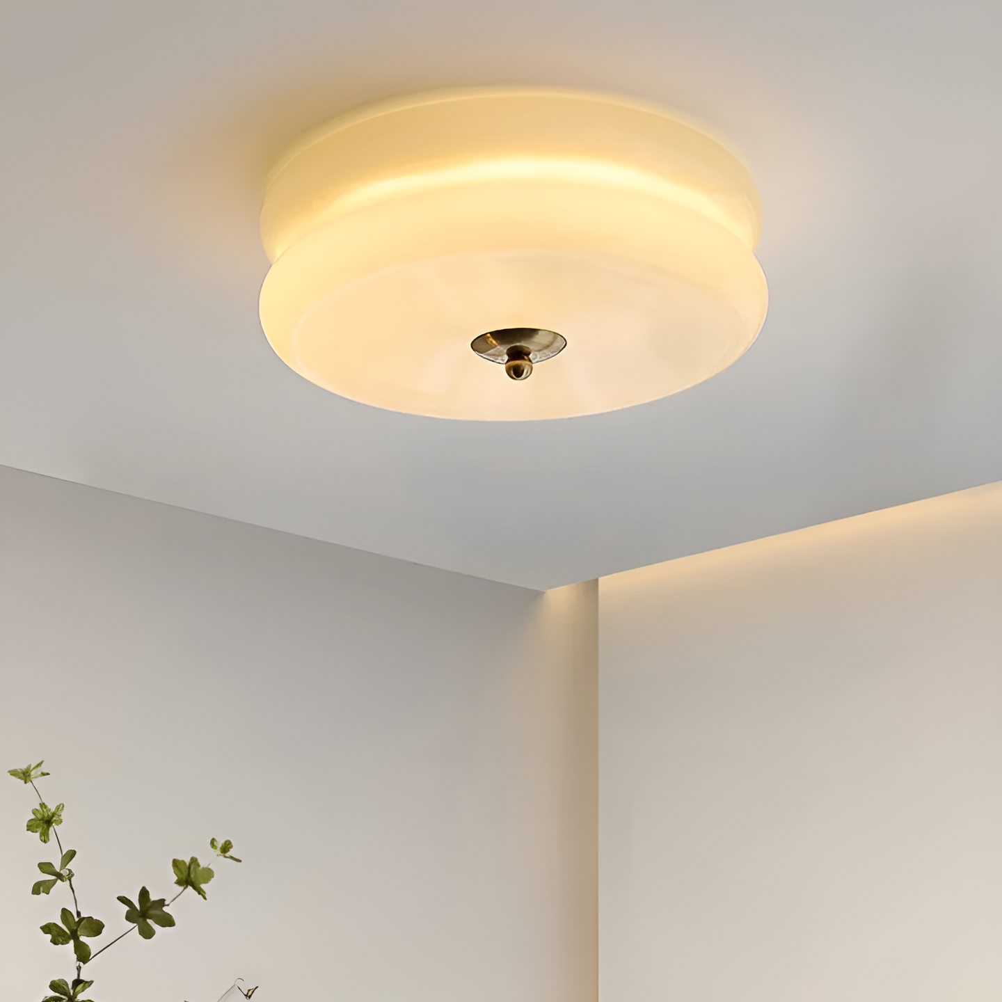 BauhausGleam - Creme Glas Deckenleuchte - Runde LED-Anbauleuchte