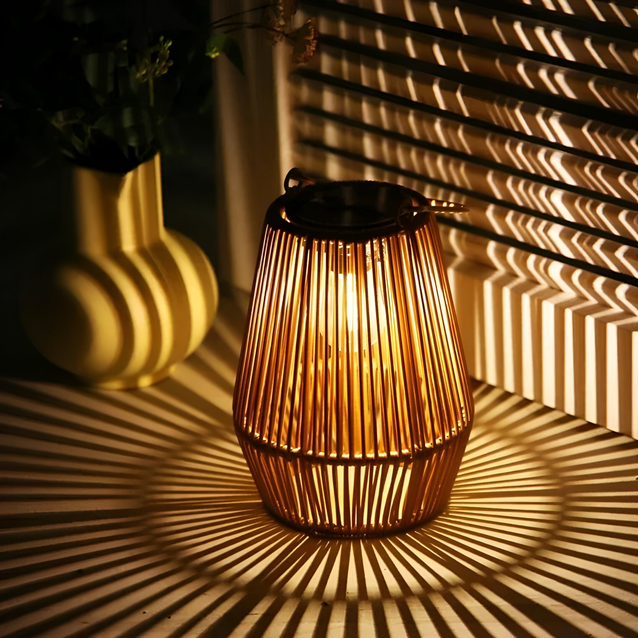 CageRattan Solarleuchten Garten - Bambus Solarleuchten - Wasserdichte Hängelaterne