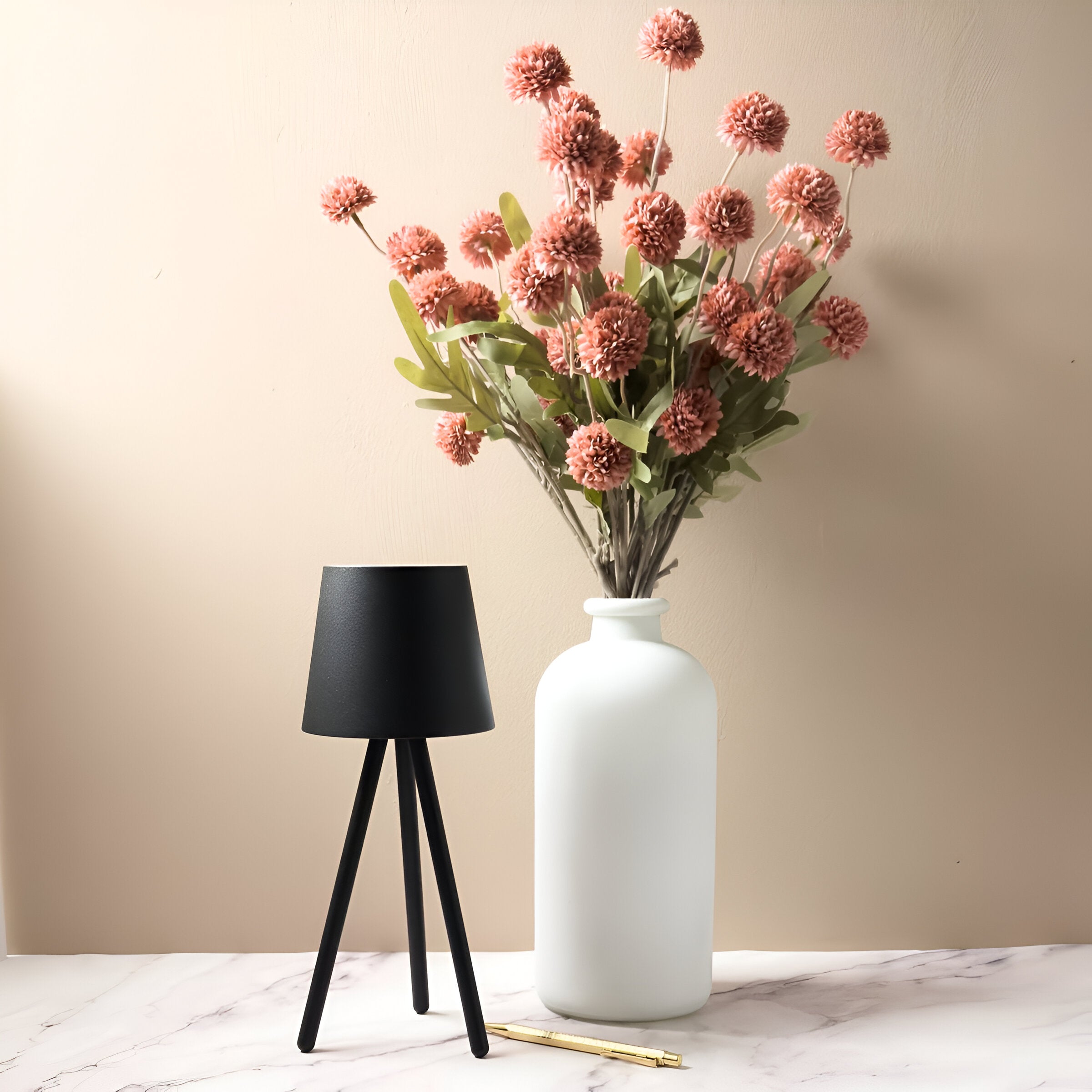 Cordless Chic Lamp- Kabellose Tischleuchte für Stilvolle Beleuchtung