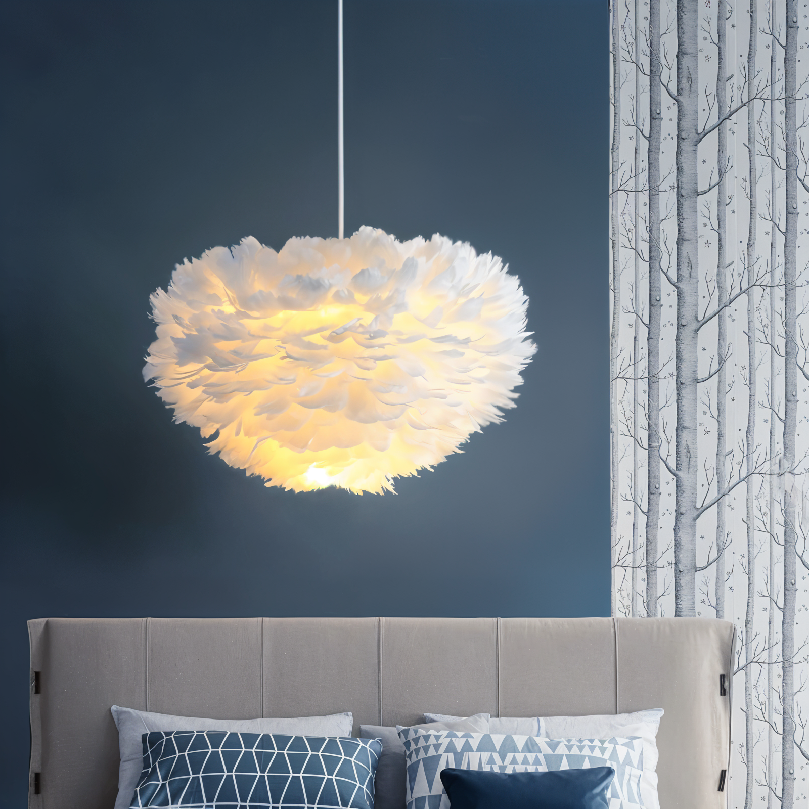 Dreamy Feather Chandelier - Handgefertigte, verstellbare Pendelleuchte