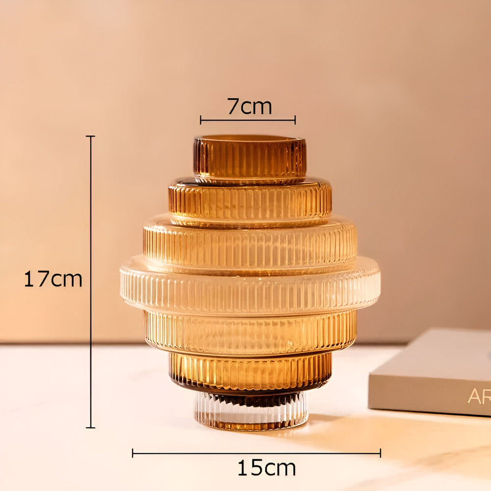Elegante Amberglas-Vase - Zeitgenössisches Dekorationsstück für stilvolle Wohnräume