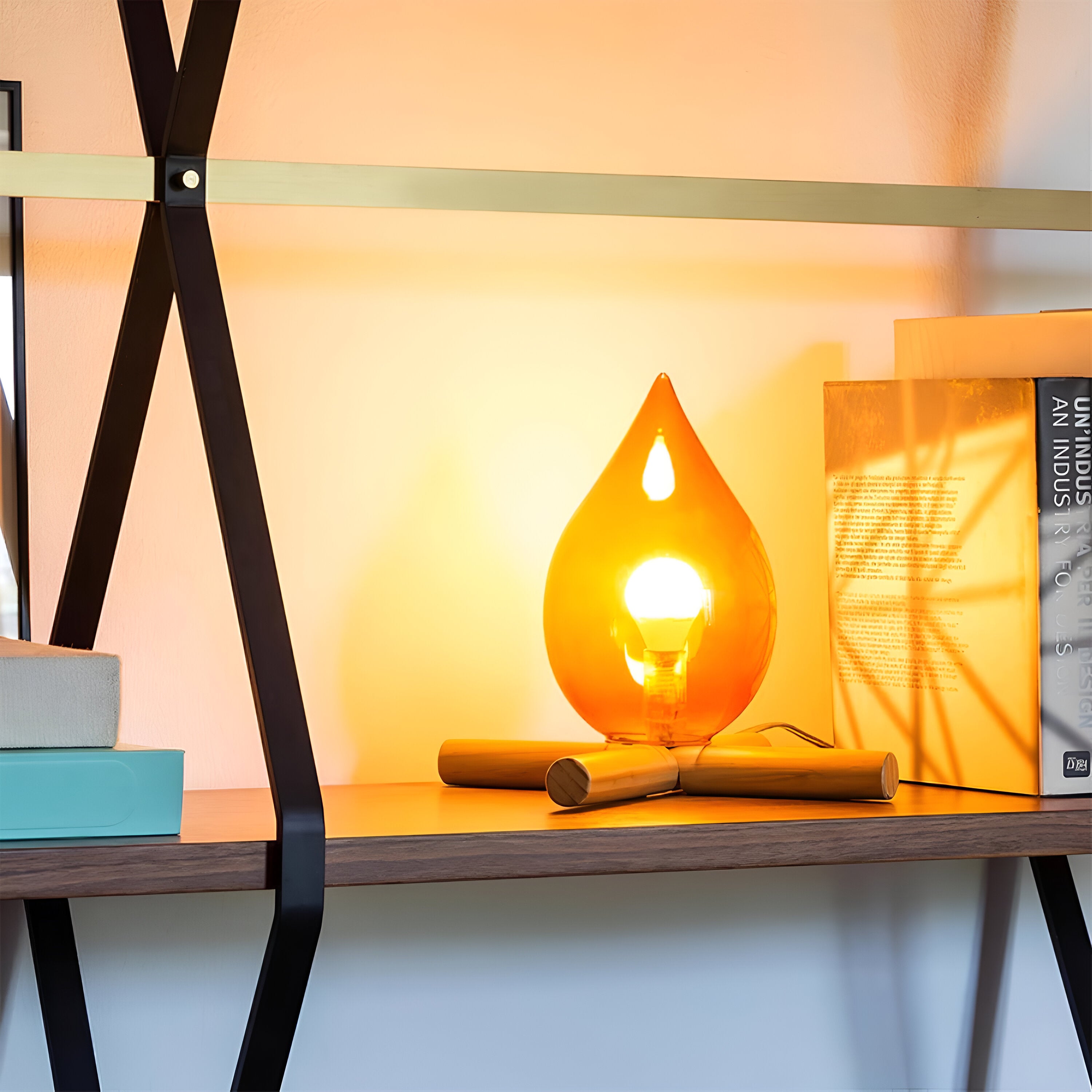 FireFlare Tischlampe - Lagerfeuer Flamme Lampe LED mit Holzsockel