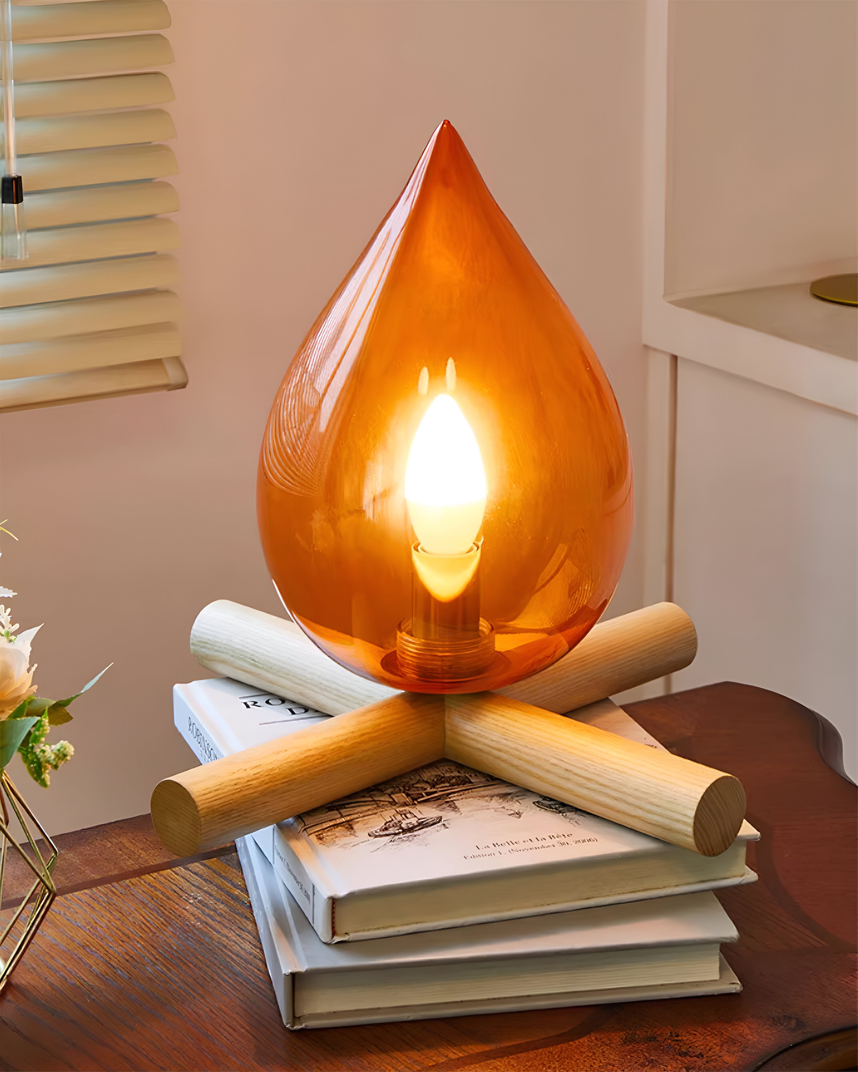 FireFlare Tischlampe - Lagerfeuer Flamme Lampe LED mit Holzsockel