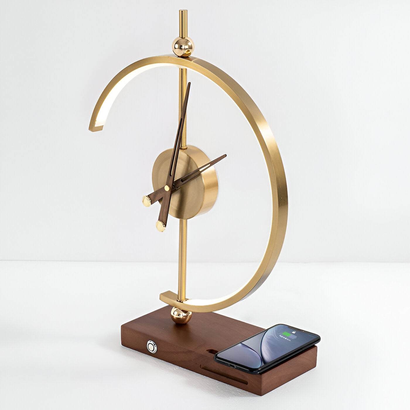 GLux Uhr - LED Tischlampe Goldene Zeit - Geometrisches Qi Wireless Ladegerät & Uhr