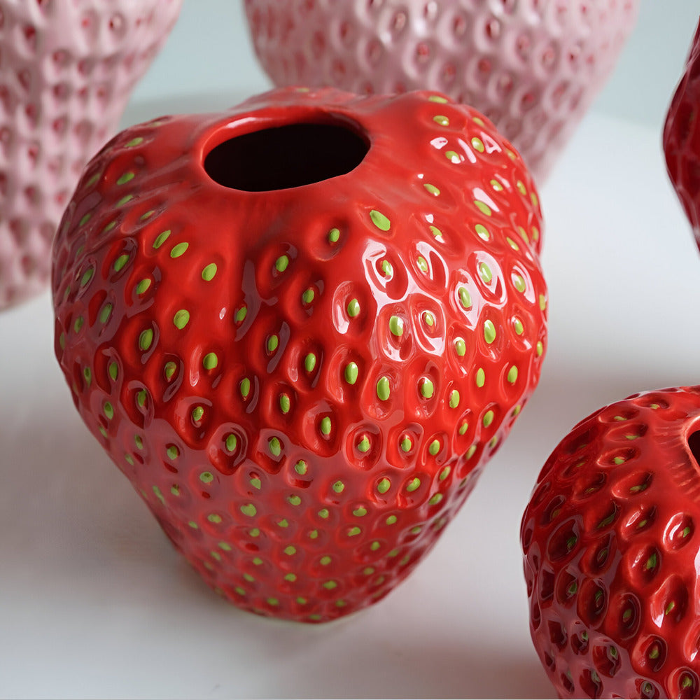 Handgefertigte Erdbeer-Keramik-Blumenvase – Elegante Wohnkultur