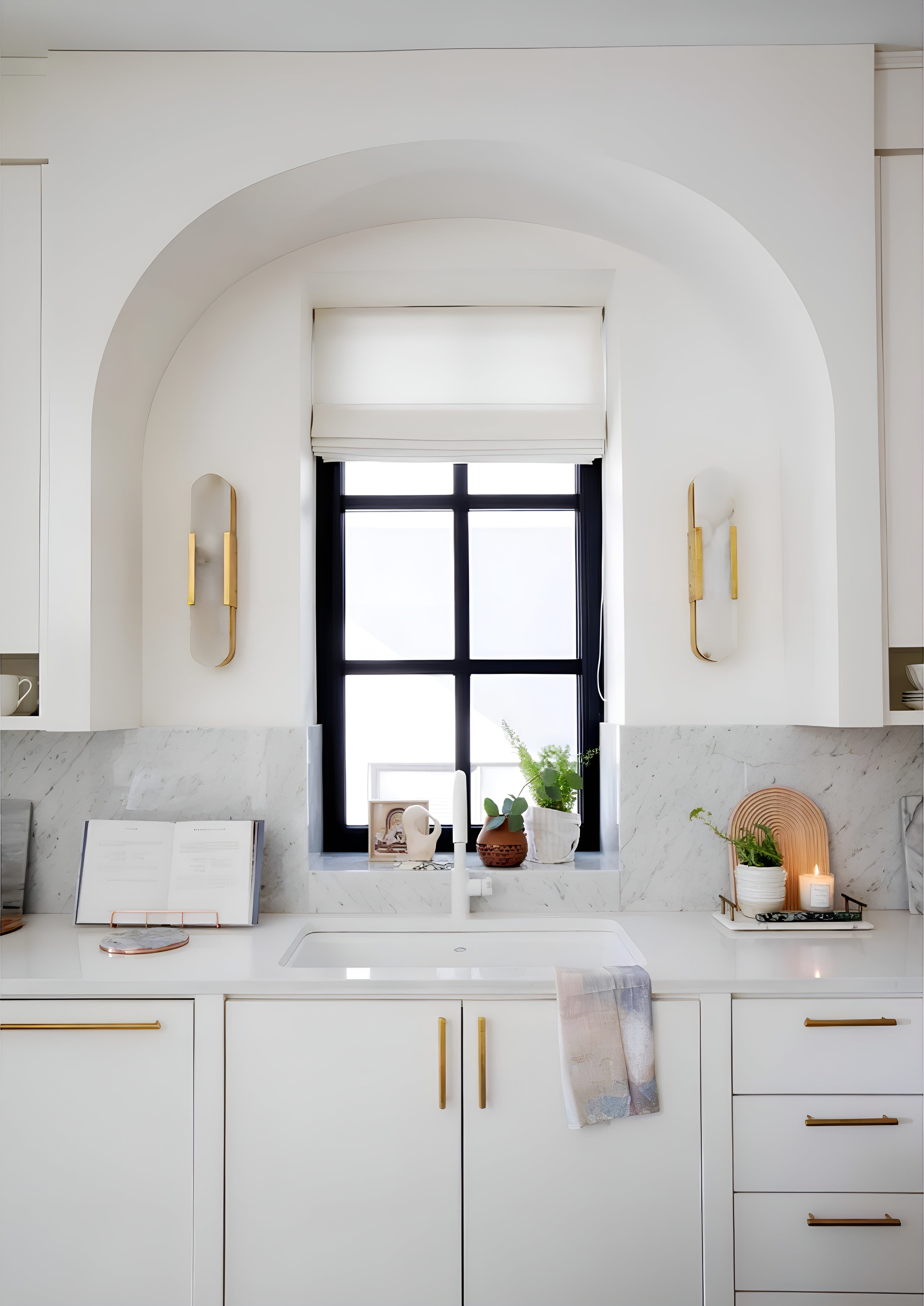 Lavish Alabaster Wandleuchte - Moderne Kupfer-Wandleuchte - LED-Wandleuchter