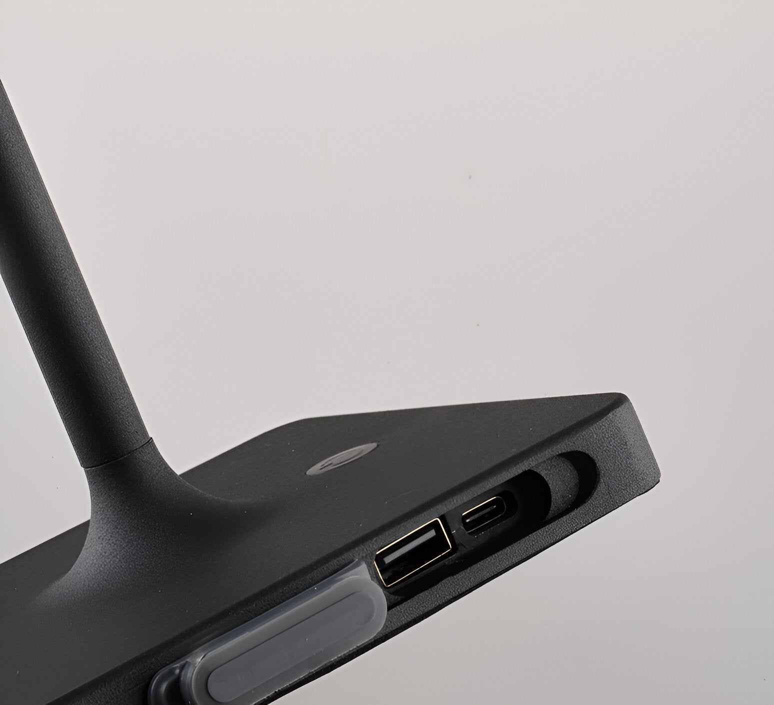 LightFlex Tischleuchte - Kabellose Tischleuchte für Grenzenloses Ambiente