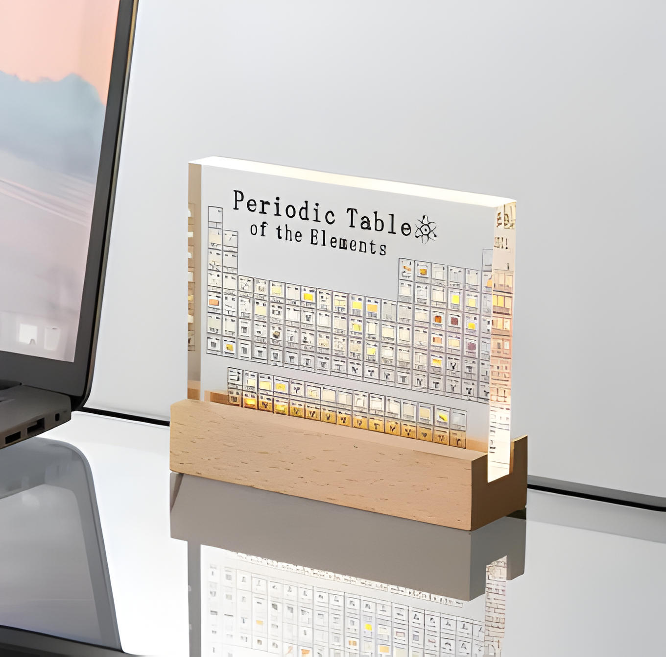 LumElements - 3D Acryl Periodensystem mit Echten Elementen und LED Beleuchtung
