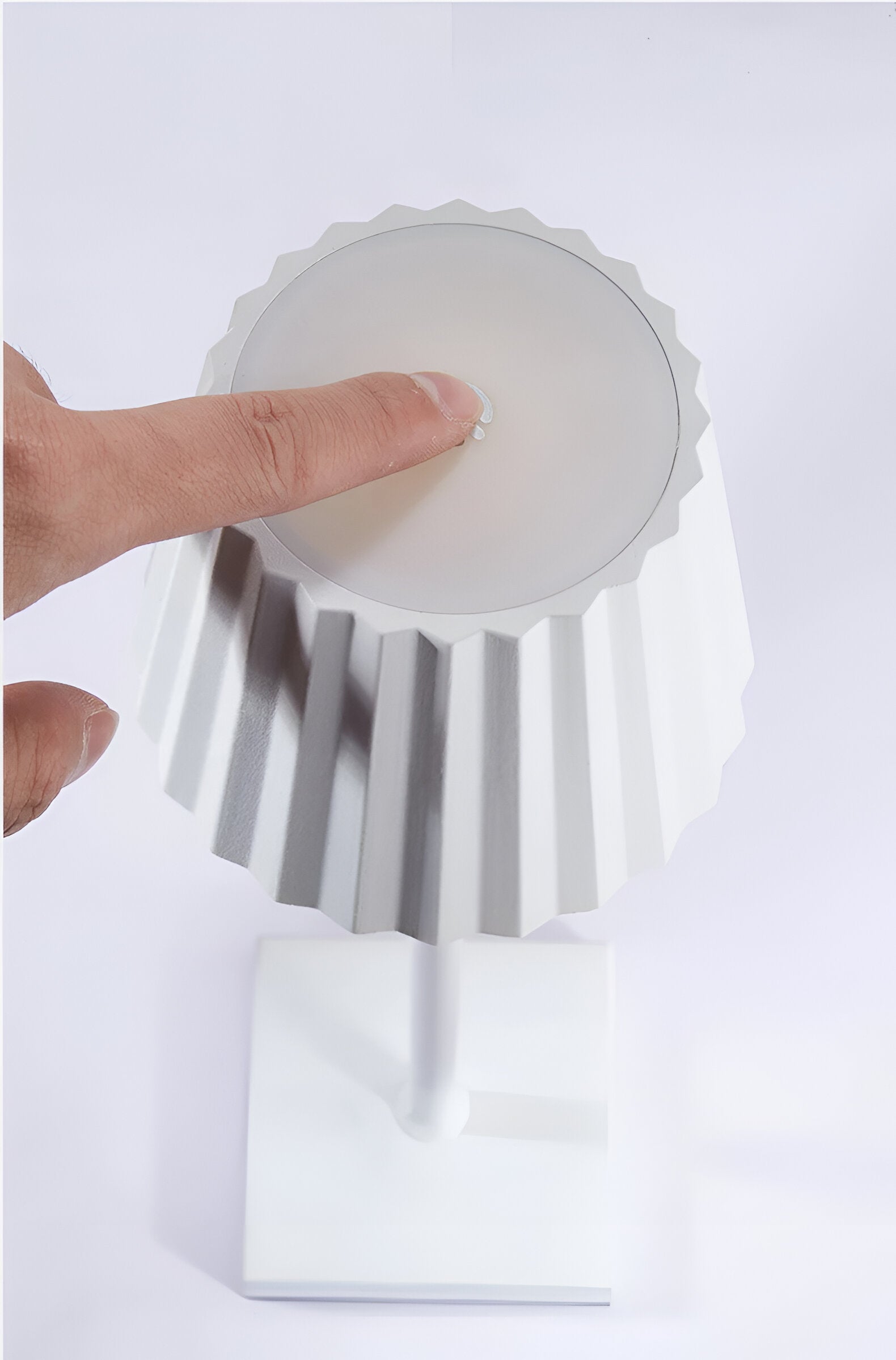 LuminaTouch - Steuerbare, Wasserdichte, Wiederaufladbare, Kabellose LED-Tischlampe