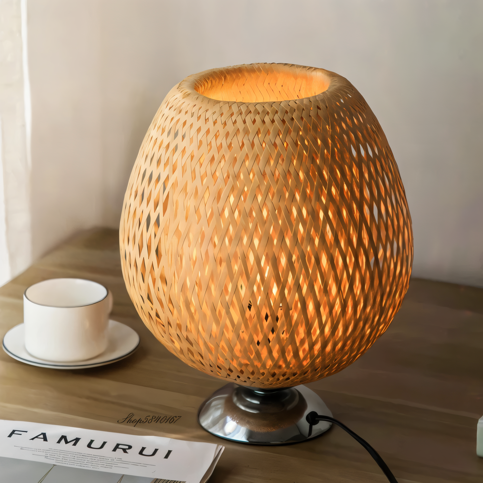 NatureHue - Vintage Bamboo Tischlampe - Kreative Wicker Schreibtischlampe