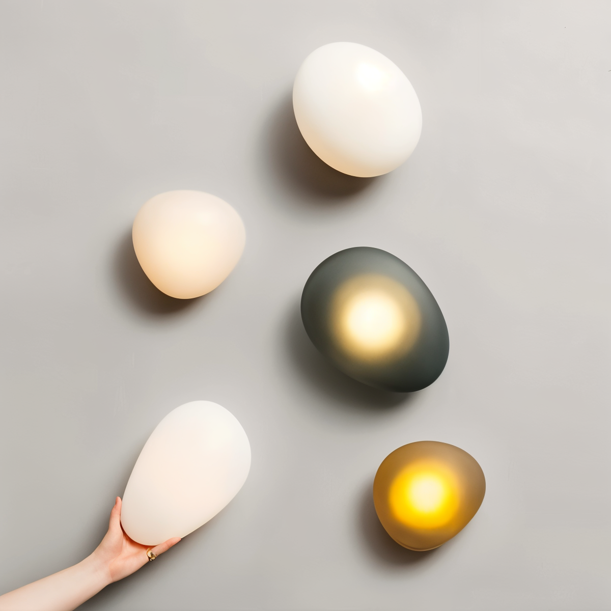 PebbleHue WallLight - LED-Wandlampe aus Glas im Nordischen Stil