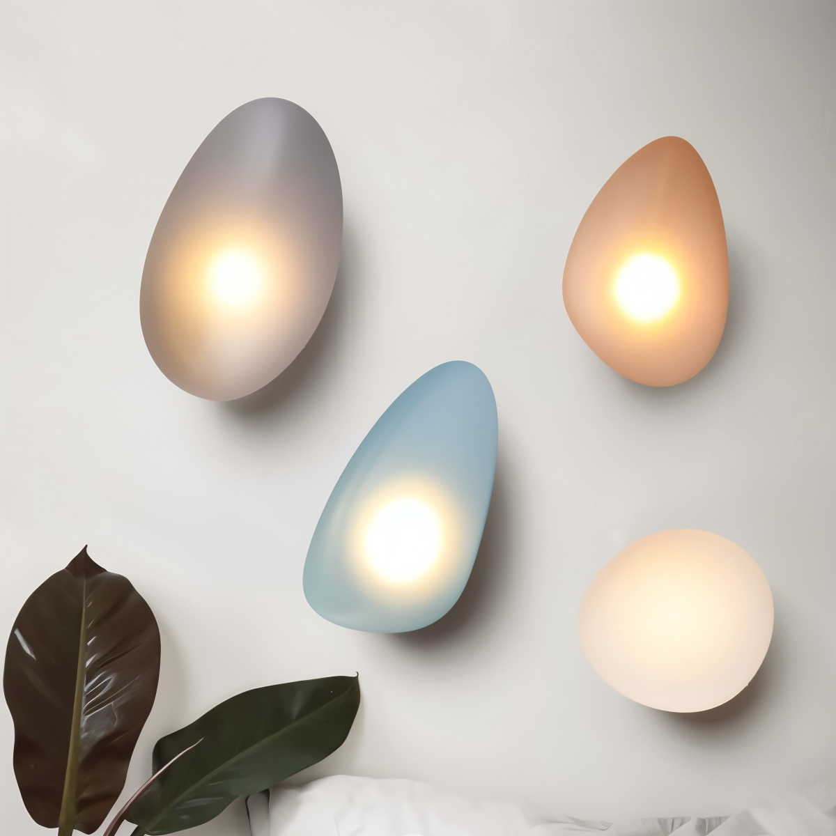 PebbleHue WallLight - LED-Wandlampe aus Glas im Nordischen Stil