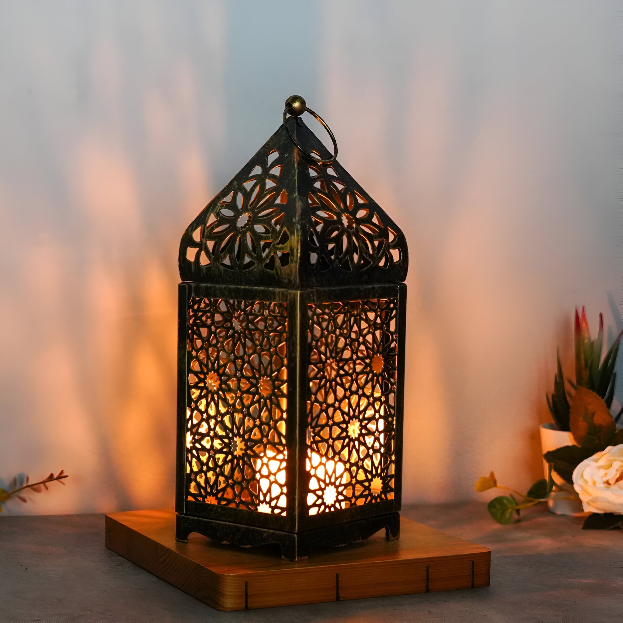 Quaint Arabesque Kerzenhalter - Dekorative Metall Kerzenlaterne