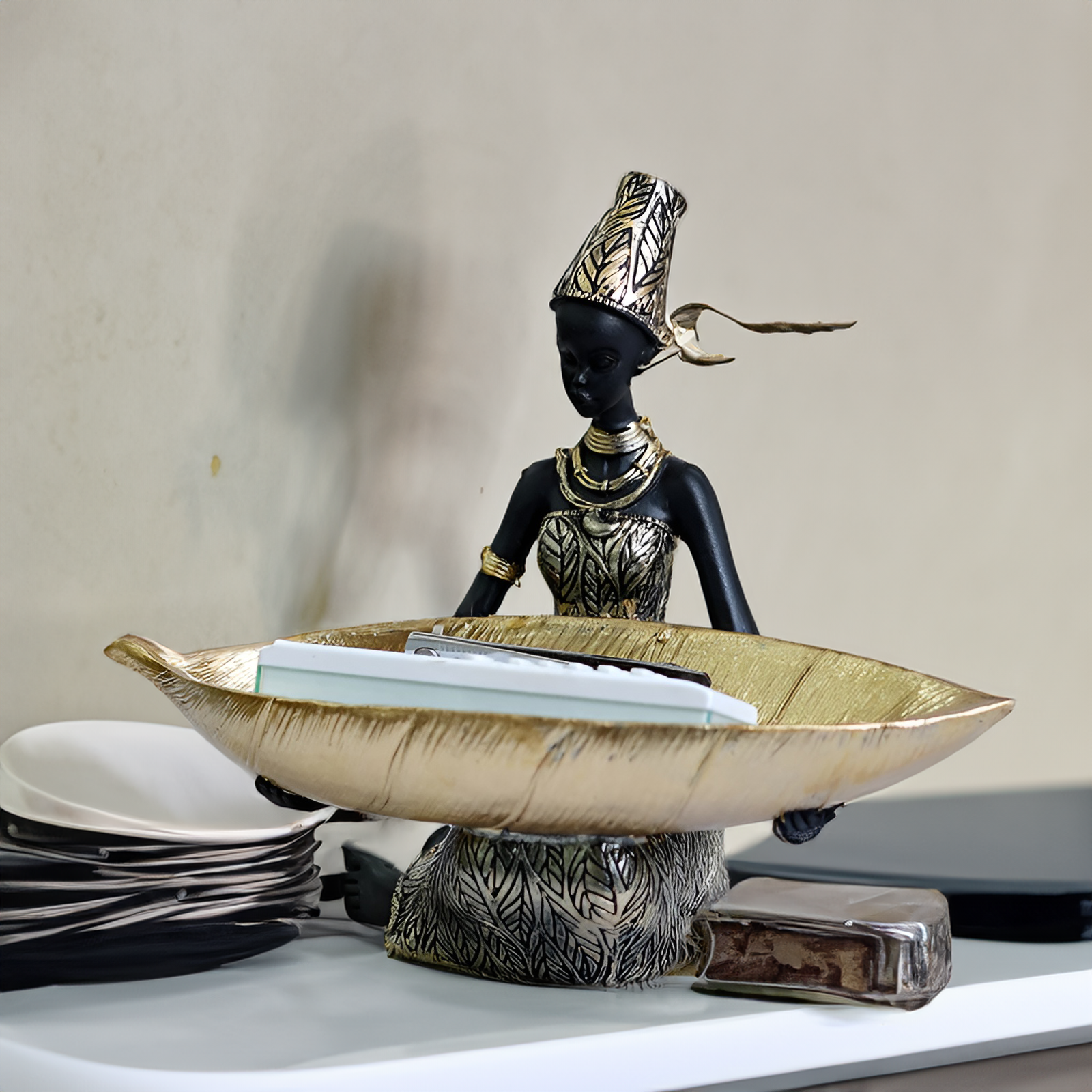 SmartArt - Stilvolle Exotische Schwarze Frau Skulptur & Schlüssel Organizer