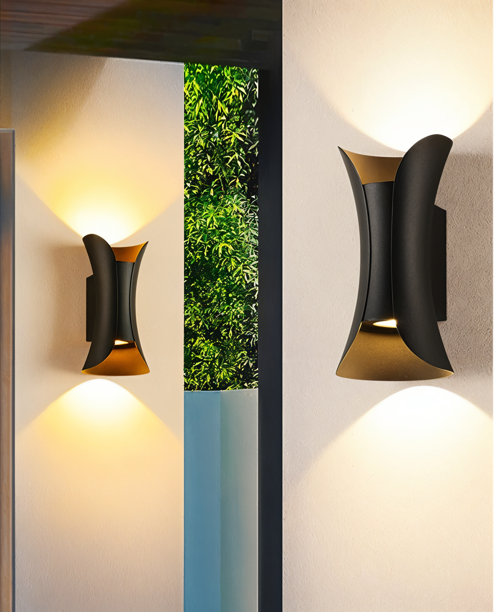 TwinBeam Wandleuchte - Doppelkopf LED Wandleuchte - Schwarz/Gold Wasserdichte Außenlampe