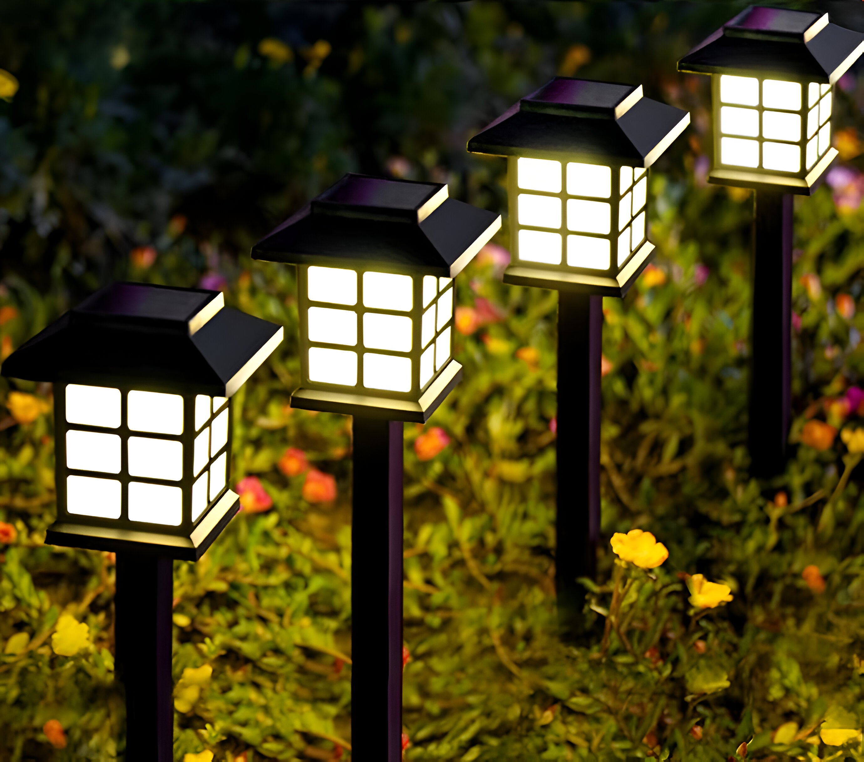 SolarPath Licht - 2/4/8 Stück Langlebige und Energieeffiziente Solarlampe für den Garten