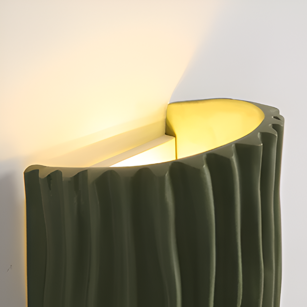 HuePleat Wandleuchte - Curvy Pleated Resin Wandlampe - Up and Down Wandleuchten Geführt